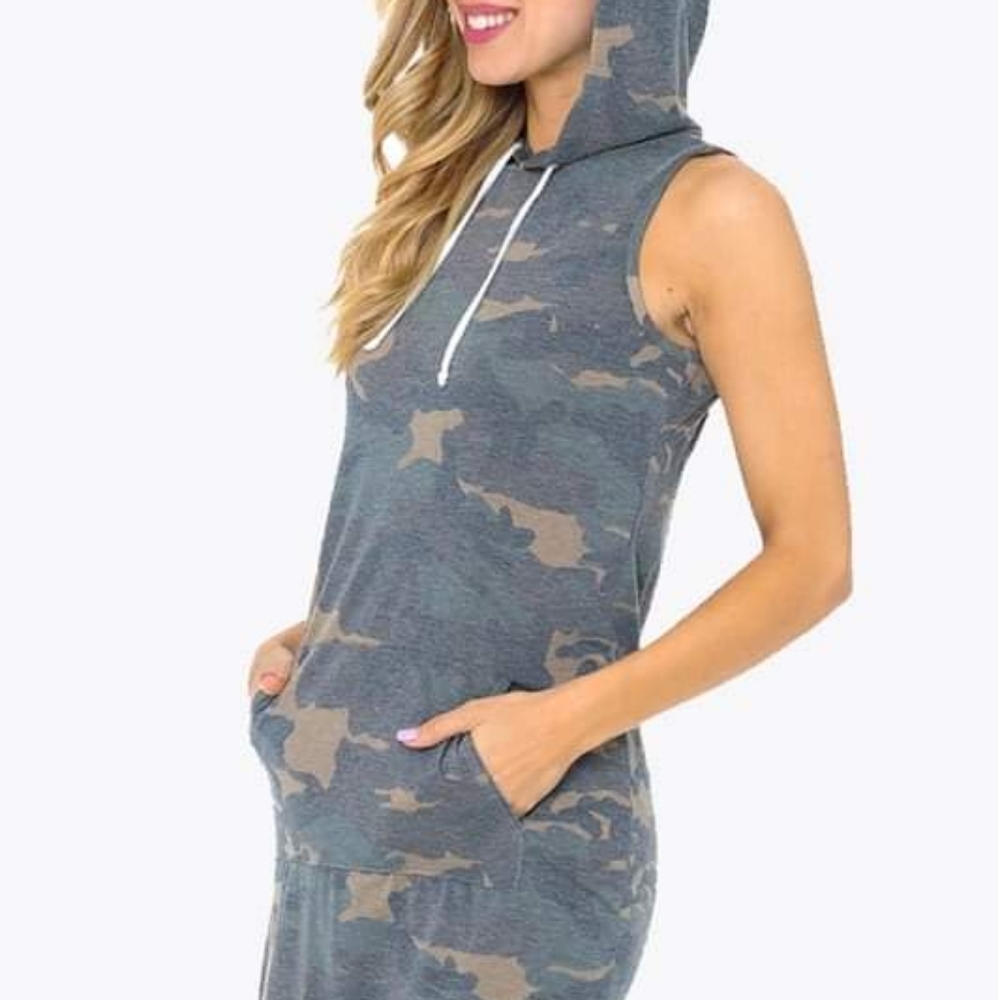 Camo Sleeveless Hoodie Dress